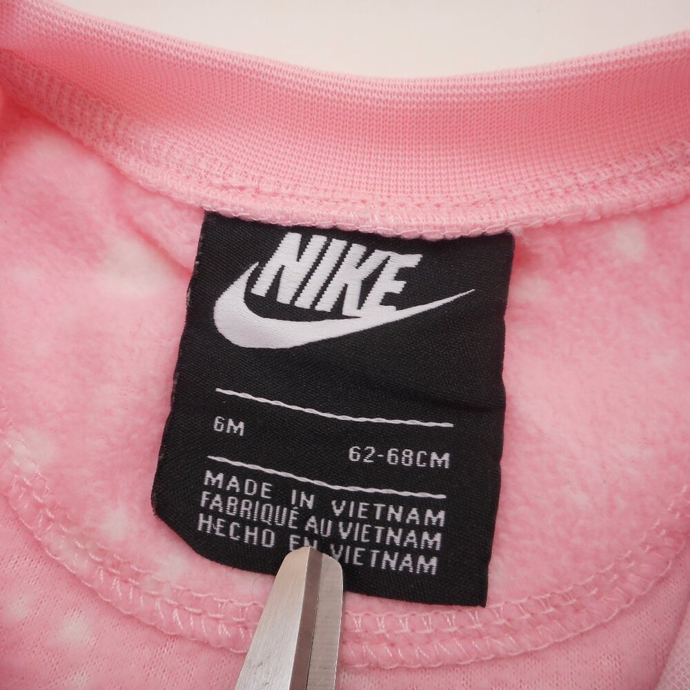 Nike Sleeper Baby Girl size 6M Pink with White Dots Zip-up Footed Cozy Fleece - Picture 3 of 5